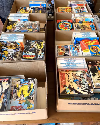 Tex Willer collezione 781 numeri + Bis e gadget