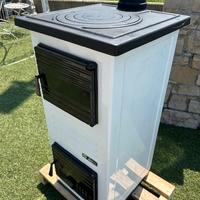 PICCOLA STUFA LEGNA CUCINA