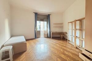 2 LOCALI A TRIESTE