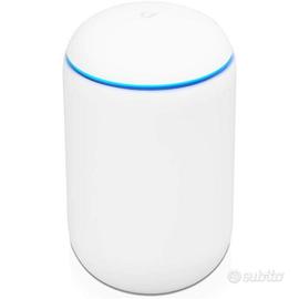 Ubiquiti UniFi Dream Machine router