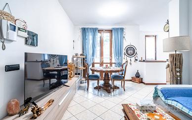 BILOCALE CON GIARDINO E BOX