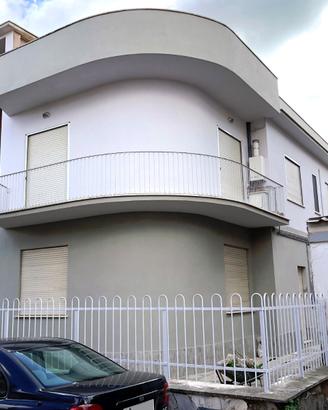 Appartamento in villino con ingresso indipendente