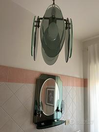 Specchio bagno e lampadario anni 70