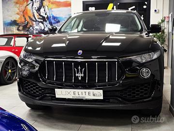 Maserati Levante V6 Diesel 275 CV AWD FULL BLACK C