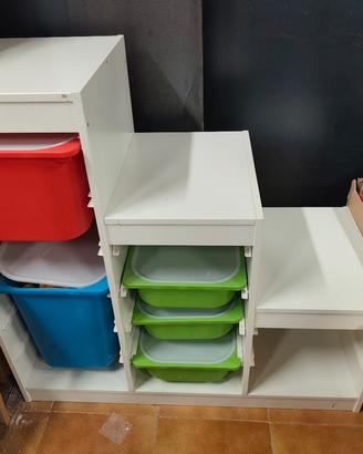 scaffale Ikea con cassetti plastica 