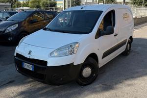 Peugeot Partner 1.6 8V HDi 90CV FAP L2 2 posti Fur