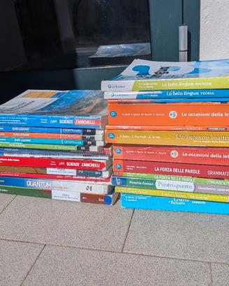 Lotto di libri,per medie e superiori massimo 7€