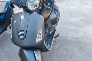 Vespa gts 300 anno 2010