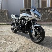 Yamaha Fazer 600