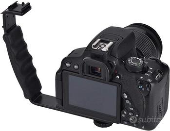 Staffa a L con Doppia Hot Shoe per Fotocamera