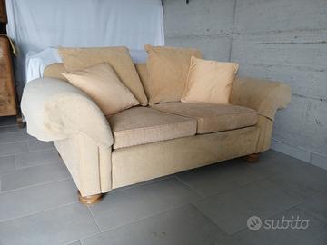 Divano 2 posti