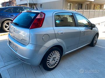 Fiat grande punto 1.2 benzina anno 2007 km 200.000