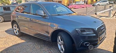 AUDI Q5 2.0 TDI 190 CV S-LINE