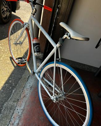 bici Emporio Armani