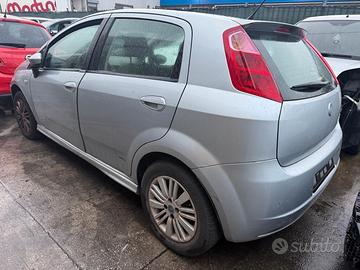 Ricambi usati Fiat grande punto anno 2007 cilindra