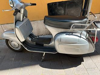 Vespa 150 sprint veloce Vendita in Moto e scooter