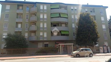 2 LOCALI A SETTIMO MILANESE