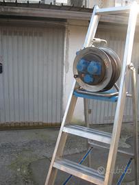 SCALA IN ALLUMINIO A CAVALLETTO+PROLUNGA ELETTRICA