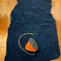 Materassino gonfiabile e pompa