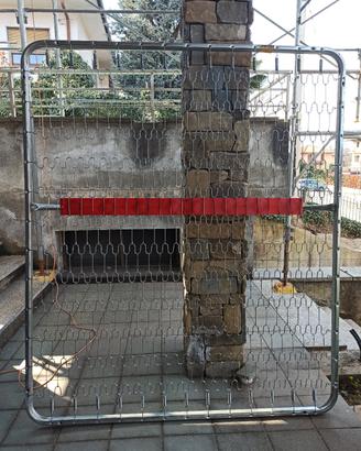 rete matrimoniale a maglie metalliche e molle