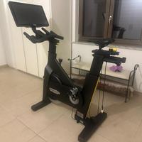 Indoor cycling tecnogym