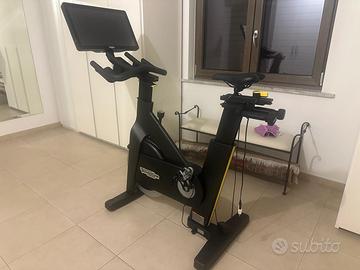 Indoor cycling tecnogym