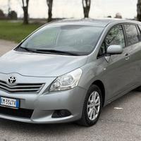 Toyota Verso 2.0 diesel 2012 7 posti Gancio Traino
