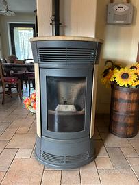 Stufa a pellet Edilkamin 11 kW in pietra + tubi