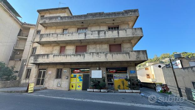 Palazzo a Modica (RG) - Modica Sorda