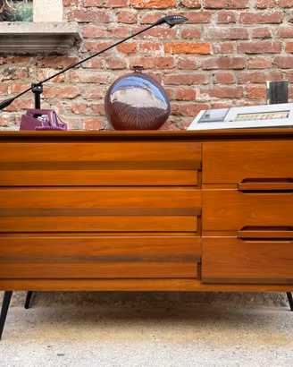 Ritiro mobili anni 50 60 70 librerie tavoli sedie