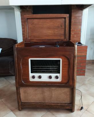 Mobile radio giradischi vintage