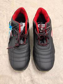 Scarpe antinfortunistiche nere e rosse
