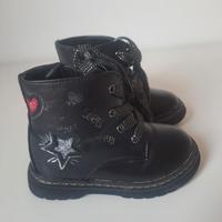 Stivaletti neri da bambina