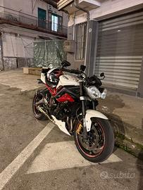 Triumph street triple 675 R