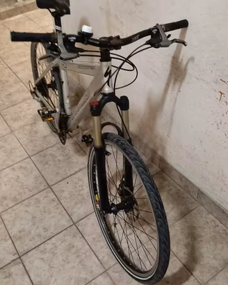 Mountain bike SPECIALIZED Rockhopper Pro
