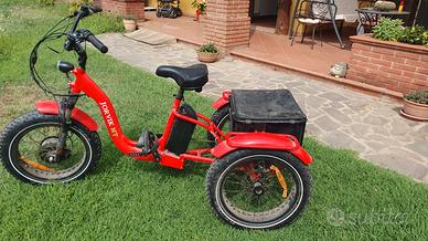 TRICLICLO JORVIK PEDALATA ASSISTITA