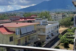 Trilocale doppio affaccio panoramico e posto auto