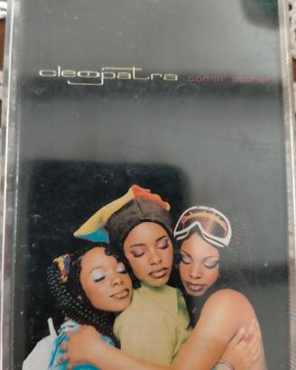 AUDIOCASSETTA DI CLEOPATRA " COMIN' ATCHA ! "