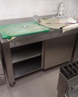 Attrezzature usate per cucina ristorante
