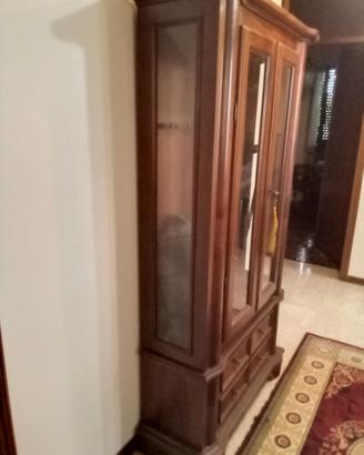 Vetrina in legno portafucili