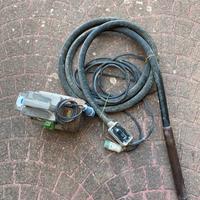 Vibratore per calcestruzzo