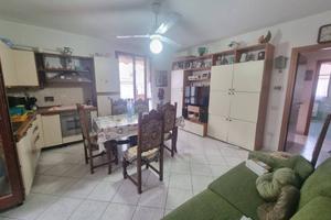Appartamento di 60 m² con 3 locali e box auto a Mo