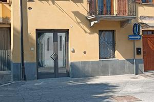 Locale commerciale polivalente
