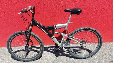 Bicicletta Mountain bike Matrix 26"