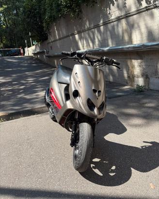Malaguti Phantom f12 (70cc)