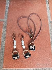 ciondolo e orecchini 