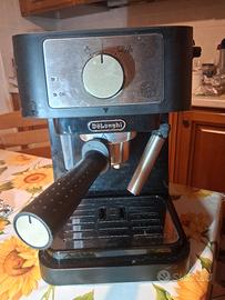 macchina per il caffe e acqua e vapore