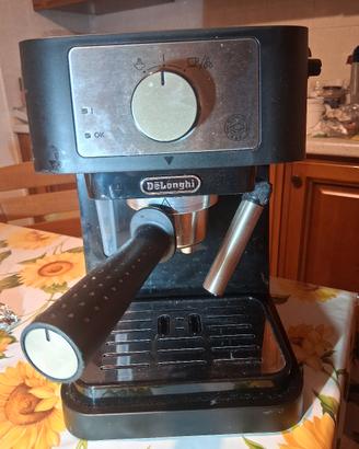 macchina per il caffe e acqua e vapore