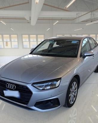 AUDI A4 2.0 35 TDI MHEV BUSINESS S TRONIC 4 PORTE 