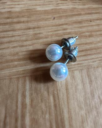 Orecchini perle bianche argento